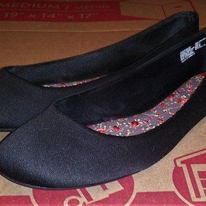 Black Ballet Flats 11 W